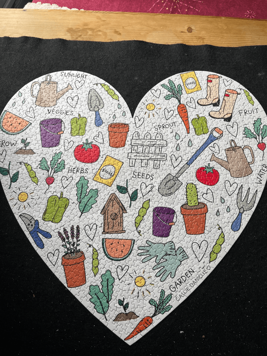 Heart-shaped puzzle