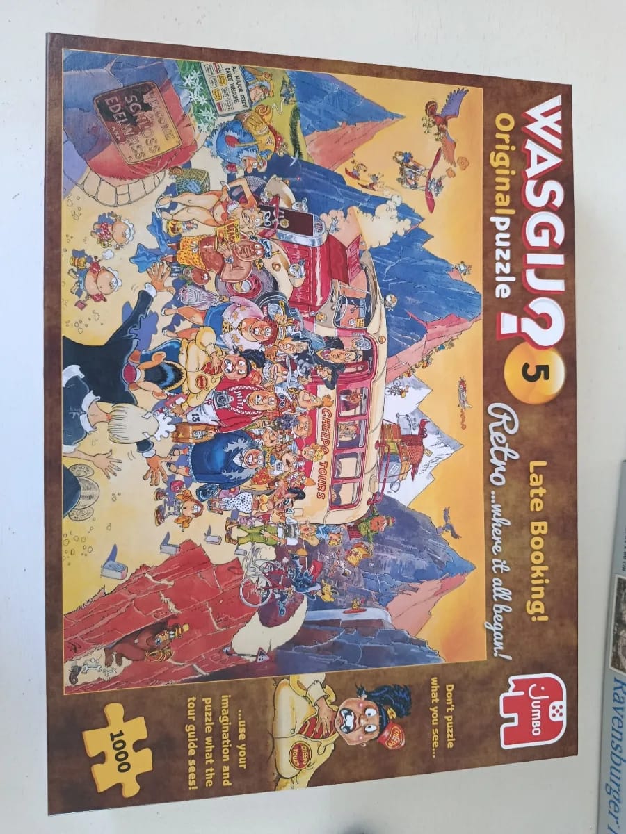 Wasgij Original - 05 - Late Booking