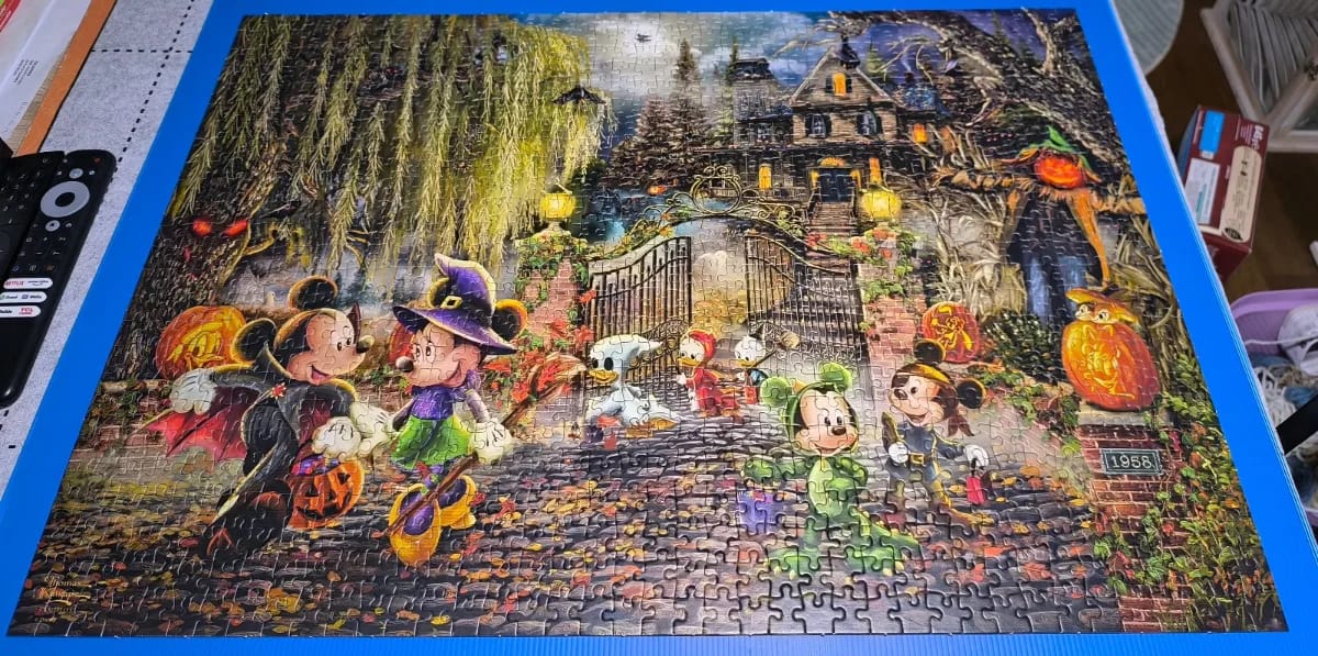 Mickey and Minnie Halloween Fun