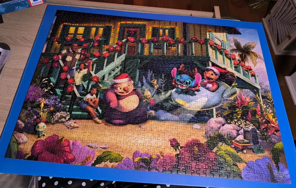 Lilo and Stitch Aloha Christmas