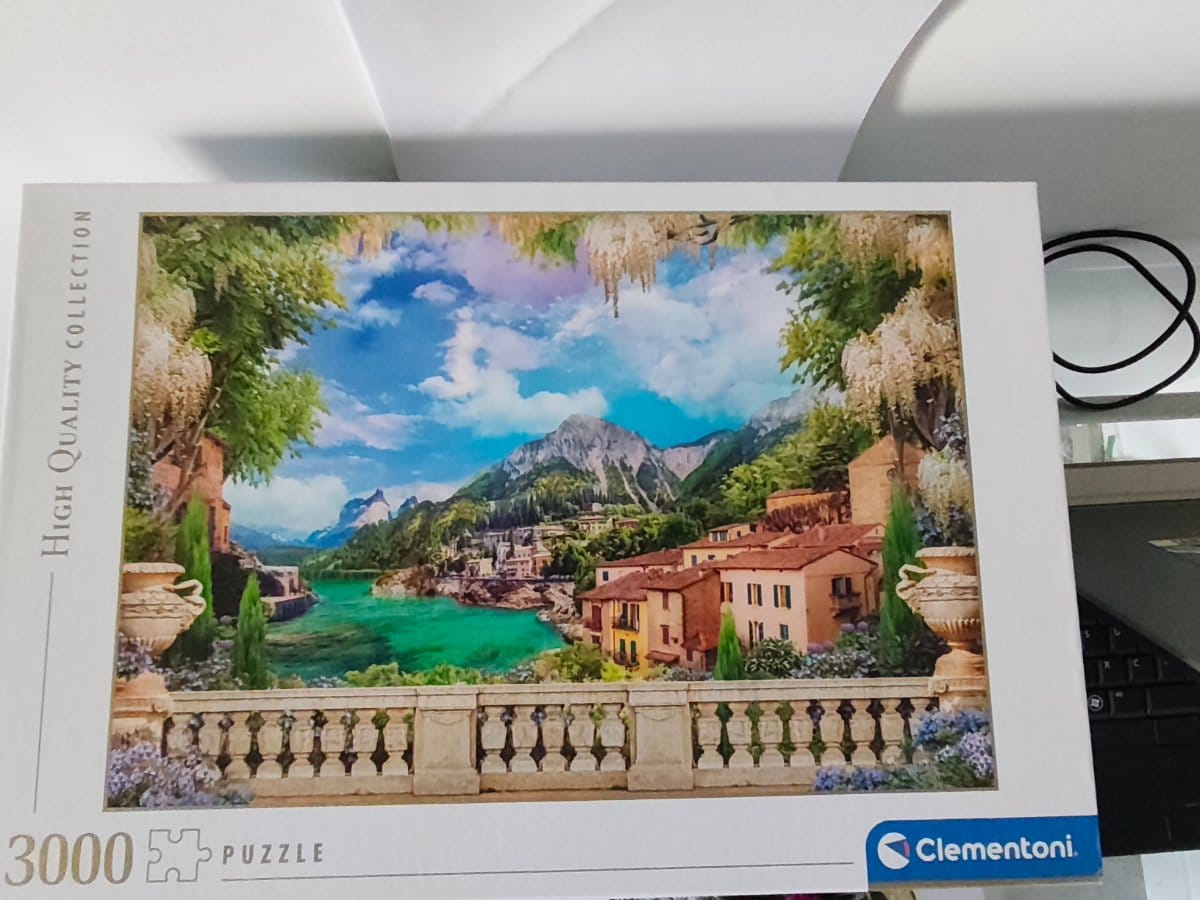 Lush Terrace on Lake