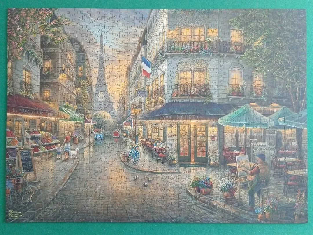 Paris cafe