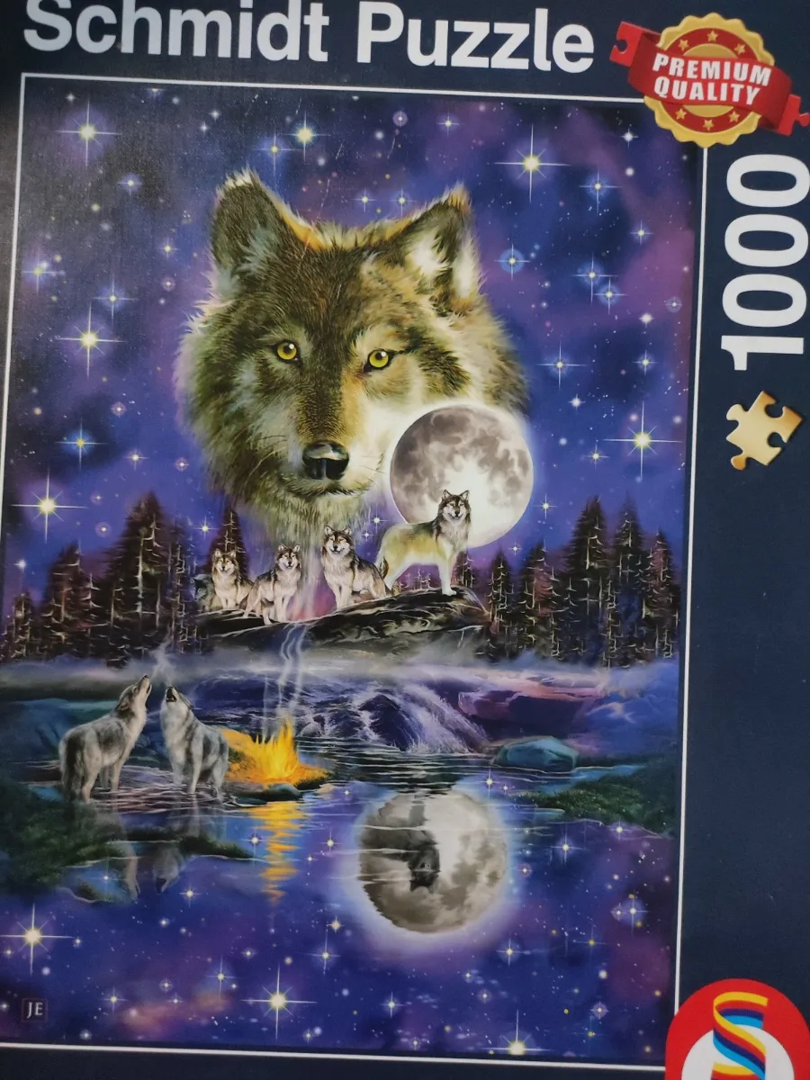 Loup au clair de lune